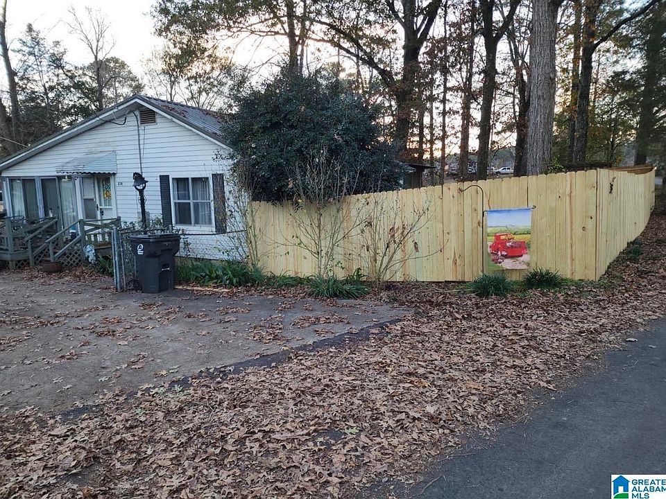 1st image of 224 Riverview Dr