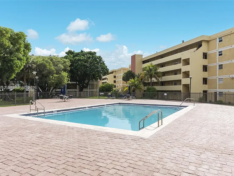 9180 Fontainebleau Blvd #103 — Photo 14