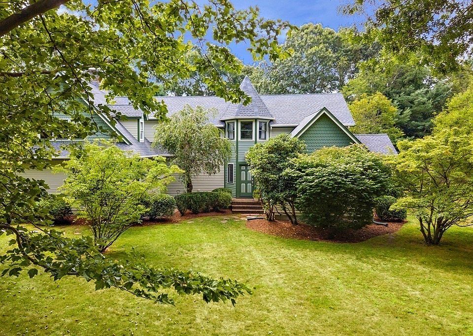 1st image of 7 Cooke Ave