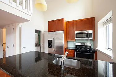 Rented by R New York