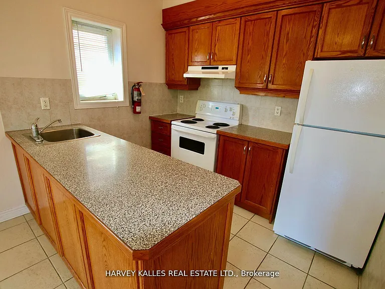 775 Ossington Ave #2 — Photo 3