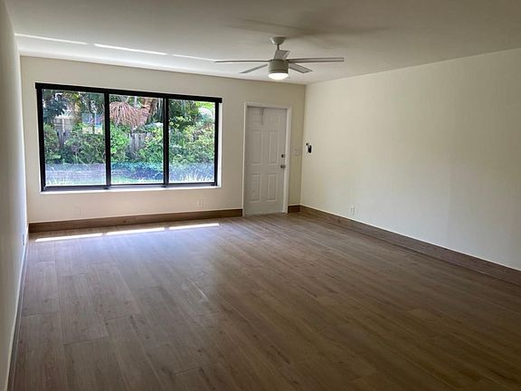 5th image of 616 NE 16th Ave APT 2