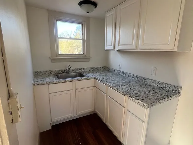 2417 W Jolly Rd — Photo 1