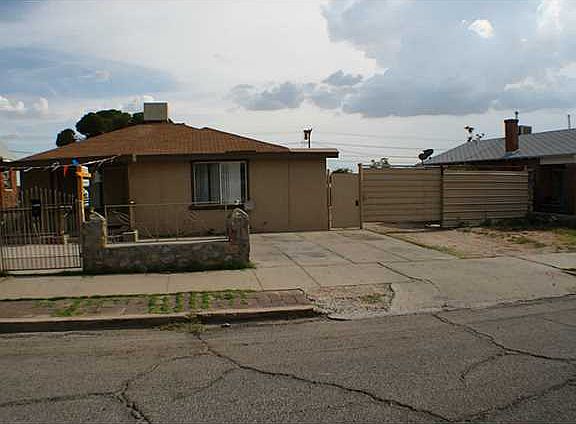 3rd image of 4022 Hueco Ave