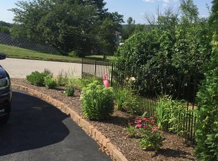 3 Greenbriar Rd, West Warwick, RI 02893