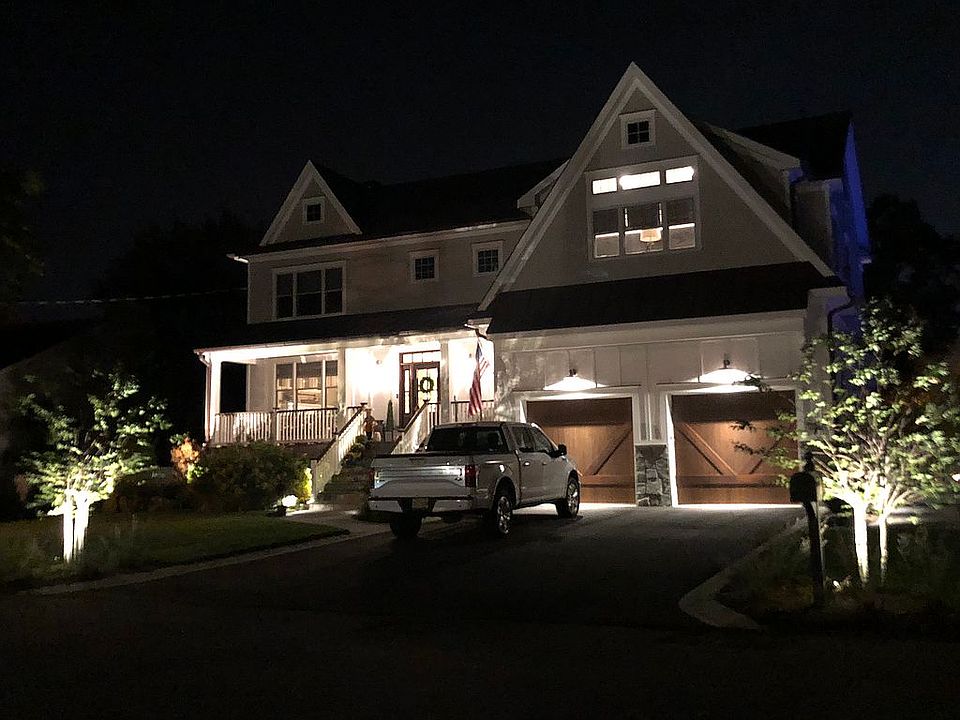 2nd image of 30 Mohican Ave