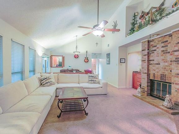 5th image of 2114 Rose Cliff Ln