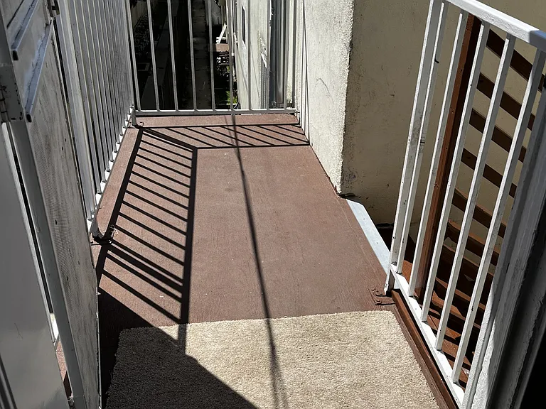 4518 3/4 S Normandie Ave #3/4 — Photo 8
