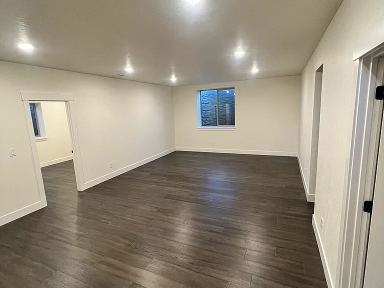 1702 E Metler Ln — Photo 36