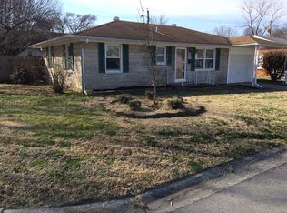 2000 Chesterfield Dr, Owensboro, KY 42301