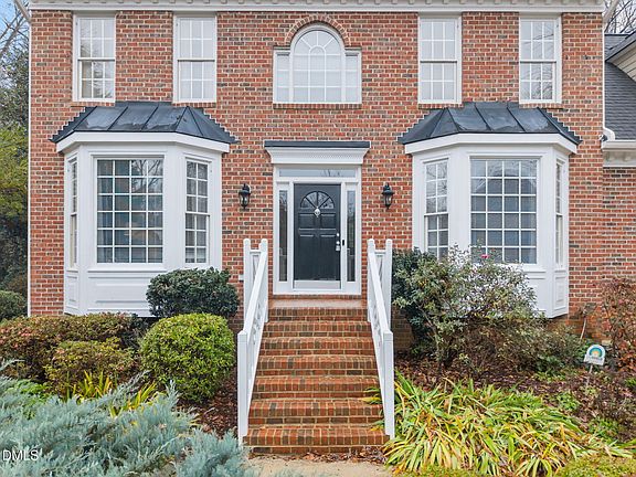4th image of 203 Piperwood Dr