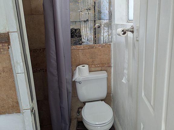 5th image of 11242 Kewen Ave