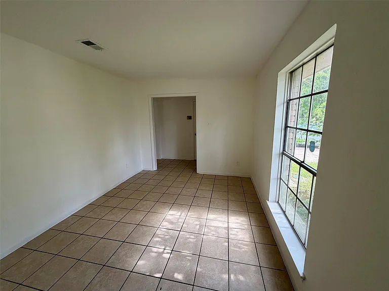 12818 Segrest Dr — Photo 15
