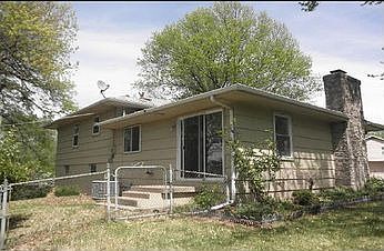 5th image of 5906 Fairlane Dr