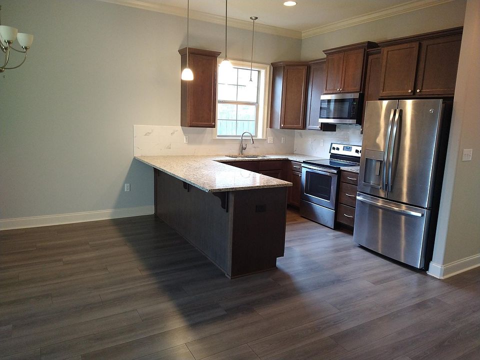 2nd image of 141 Rue Village Rd