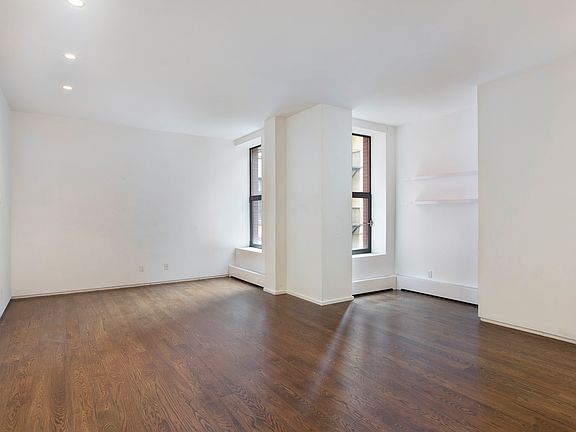 4th image of 55 Vestry St APT 2D