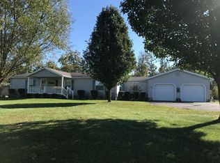 3646 County Farm Rd, Salem, IL 62881