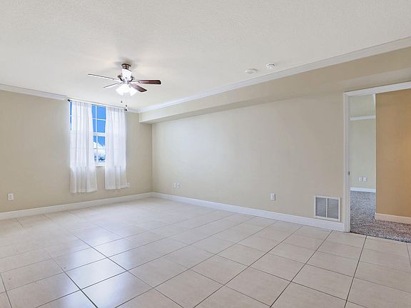 4th image of 610 Clematis St APT 502