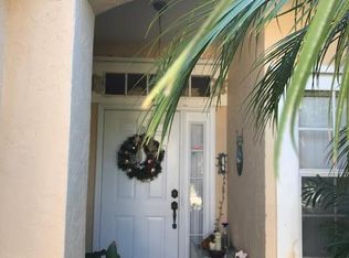 2492 Coral Ridge Cir, Melbourne, FL 32935