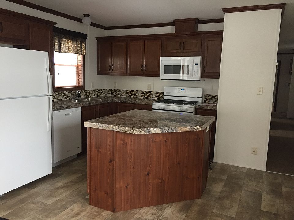 2nd image of 88 Greenwood Ln