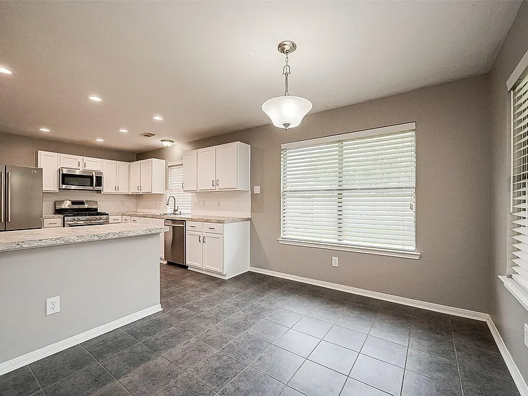 2802 Burgess Hill Ct — Photo 8