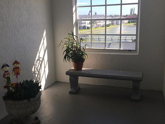 5th image of 580 S Brevard Ave APT 847