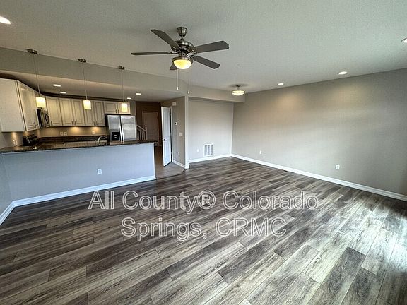 5th image of 771 Brambleberry Hts