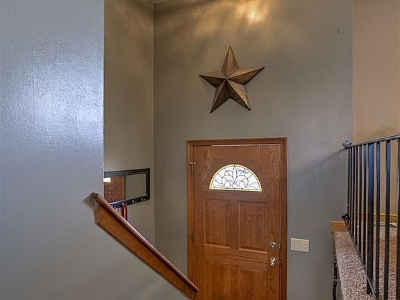 4th image of 9010 Mulberry Ct