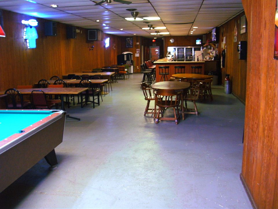 2nd image of 108 Main St