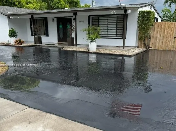 10030 SW 51st Ter, Miami, FL 33165