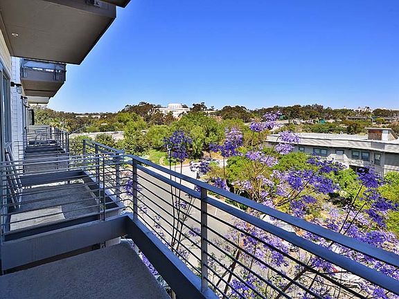 5th image of 889 Date St Unit 342