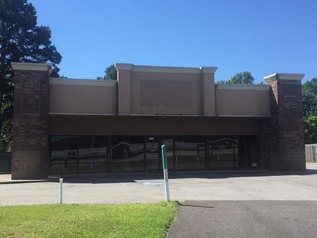 1st image of 2701 T P White Dr
