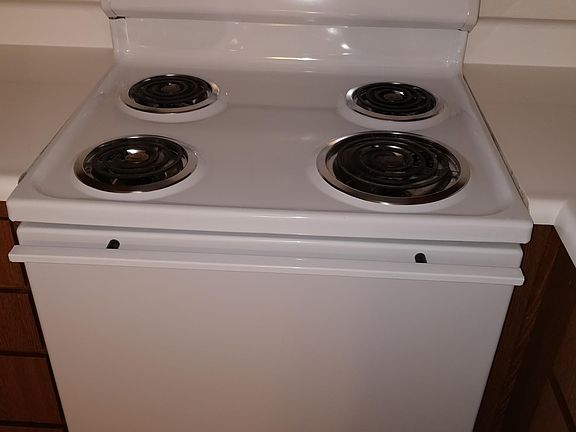 5th image of 134 S Western Ave APT 16