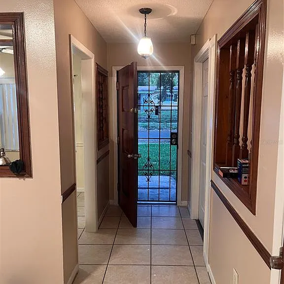 6821 Derrick Dr — Photo 3