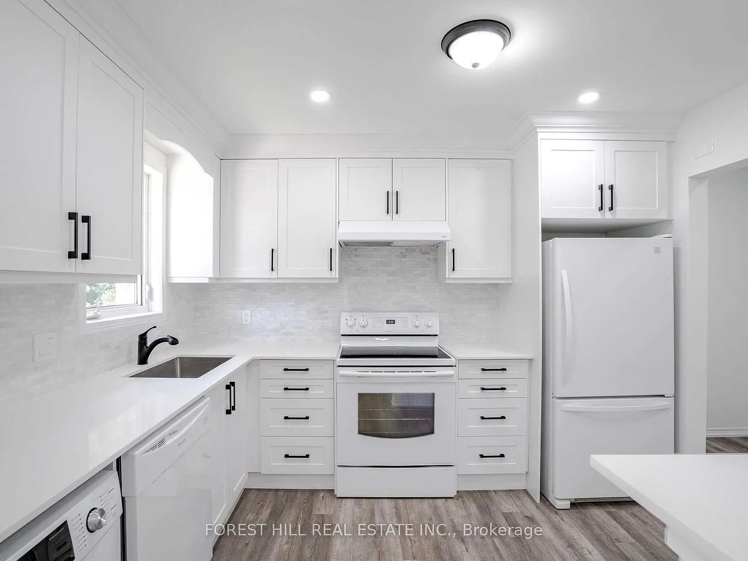 2 bed, $2,100 — Photo 2