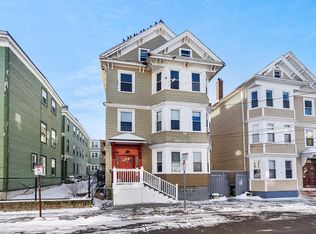 8 Bynner St, Jamaica Plain, MA 02130