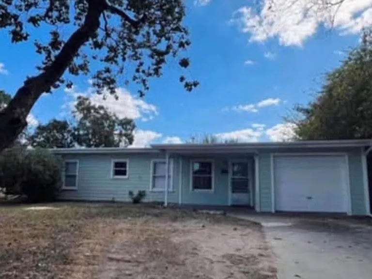 1511 E Guadalupe St — Photo 8