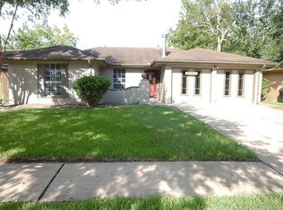 14610 Almeece St, Houston, TX 77045