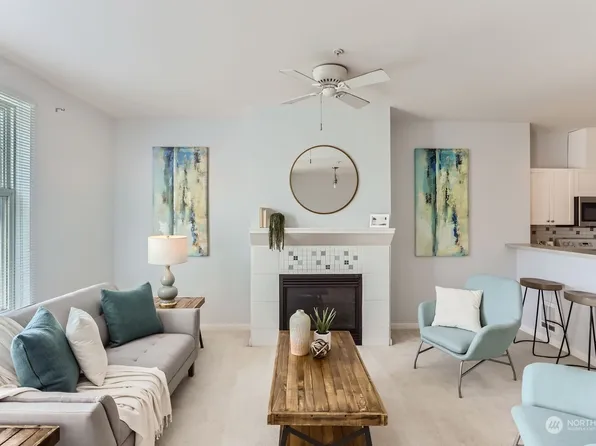 23420 SE Black Nugget Road #C204, Issaquah, WA 98029