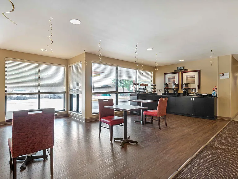 Breakfast Room