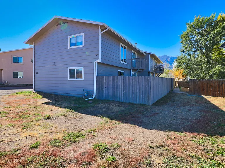 4390 Loomis Ave #A — Photo 38