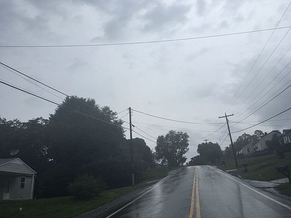 5th image of 1858 Stultz Rd