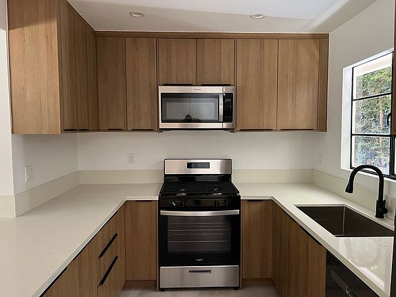 3rd image of 6230 La Mirada Ave APT 1