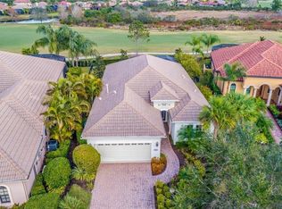 7821 Valderrama Way, Lakewood Ranch, FL 34202