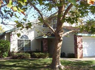 5949 Laguna Park Dr, Elk Grove, CA