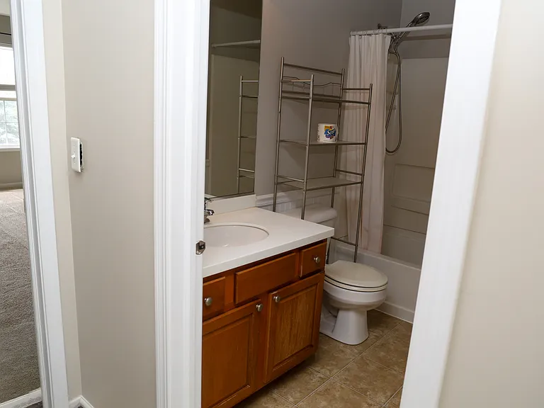 217 Comstock Dr — Photo 64