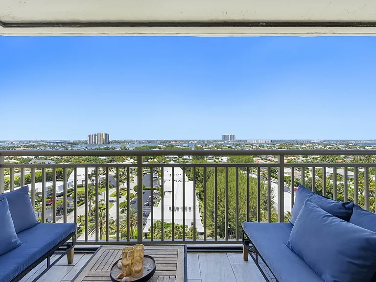 3400 N Ocean Dr #1207 — Photo 22