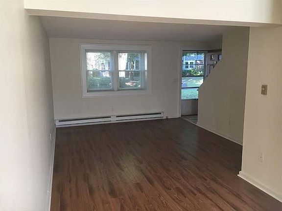4th image of 211 E Main St #D-43