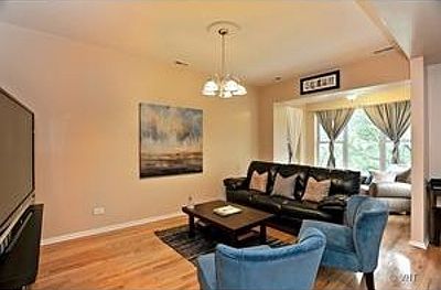 3rd image of 702 E 51st St #3E