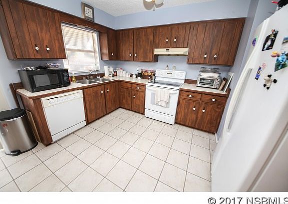 3rd image of 420 Wildwood Dr